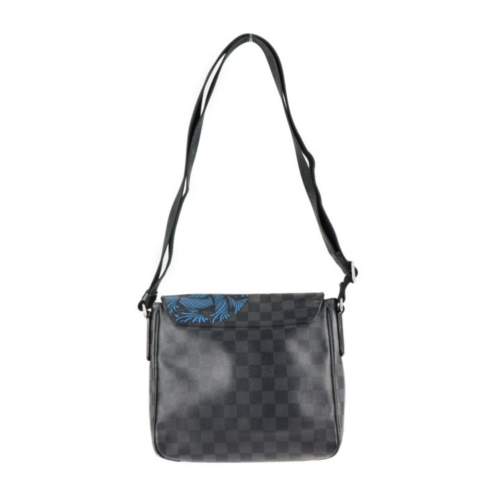 LOUIS VUITTON Louis Vuitton District PM Shoulder Bag N41714 Damier Graphite C... - Picture 3 of 9